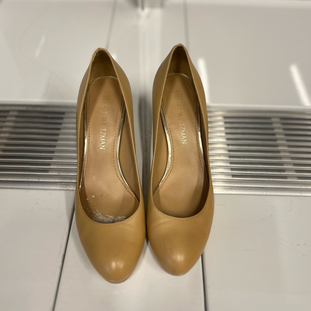 Stuart Weitzmann nude heels. Worn less than 5x.